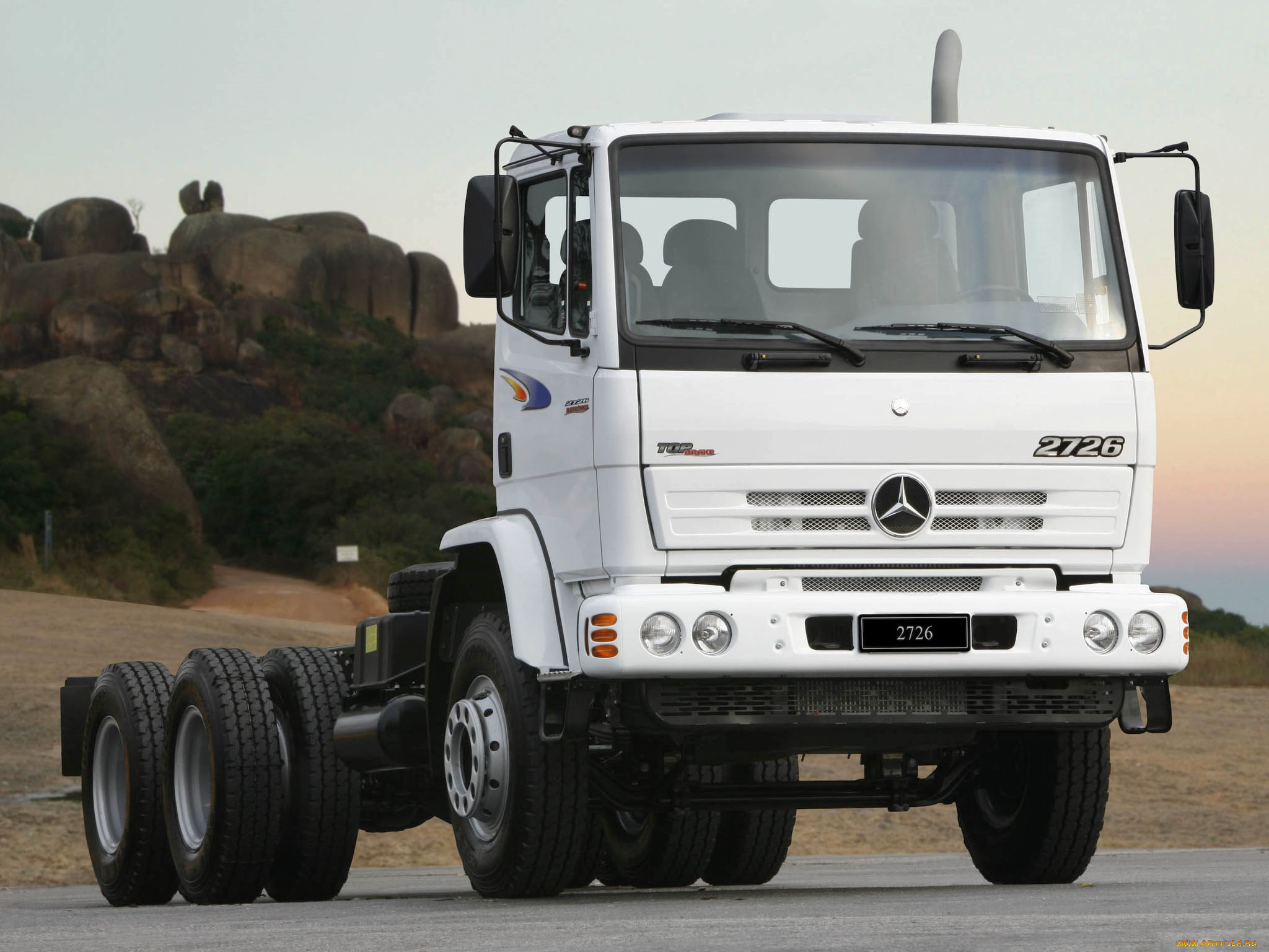 , mercedes, trucks